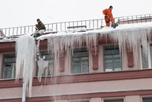 Негативное воздействие снежного слоя, скопившегося на крышах