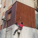 Обшивка балкона профнастилом в Николаеве Вертикаль-Юг