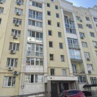 Реставрація фасаду багатоповерхового будинку в Миколаєві