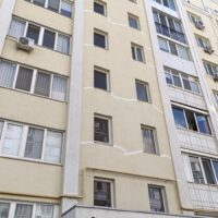 Реставрація фасаду багатоповерхового будинку в Миколаєві