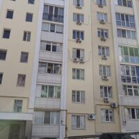 Реставрація фасаду багатоповерхового будинку в Миколаєві