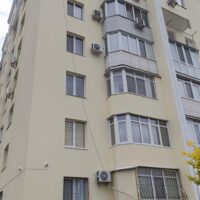 Реставрація фасаду багатоповерхового будинку в Миколаєві